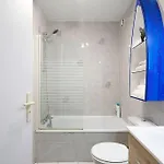 Apartment Avec Jardin, Piscine, Parking, Wifi, Proche Plage-beach-playa Hendaye