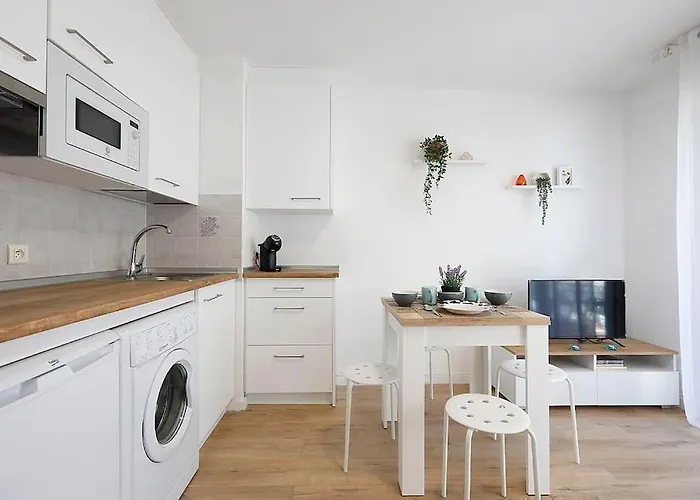 Apartmán Avec Jardin, Piscine, Parking, Wifi, Proche Plage-beach-playa