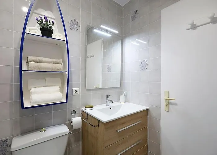 Apartmán Avec Jardin, Piscine, Parking, Wifi, Proche Plage-beach-playa