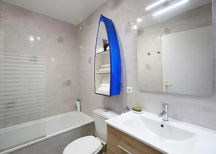 Avec Jardin, Piscine, Parking, Wifi, Proche Plage-beach-playa